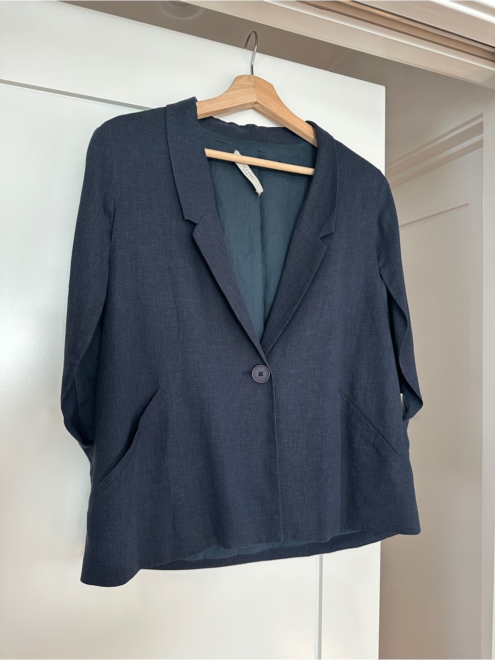 7115 By Szeki Cape Sleeve Navy Linen Blend Blazer Jacket